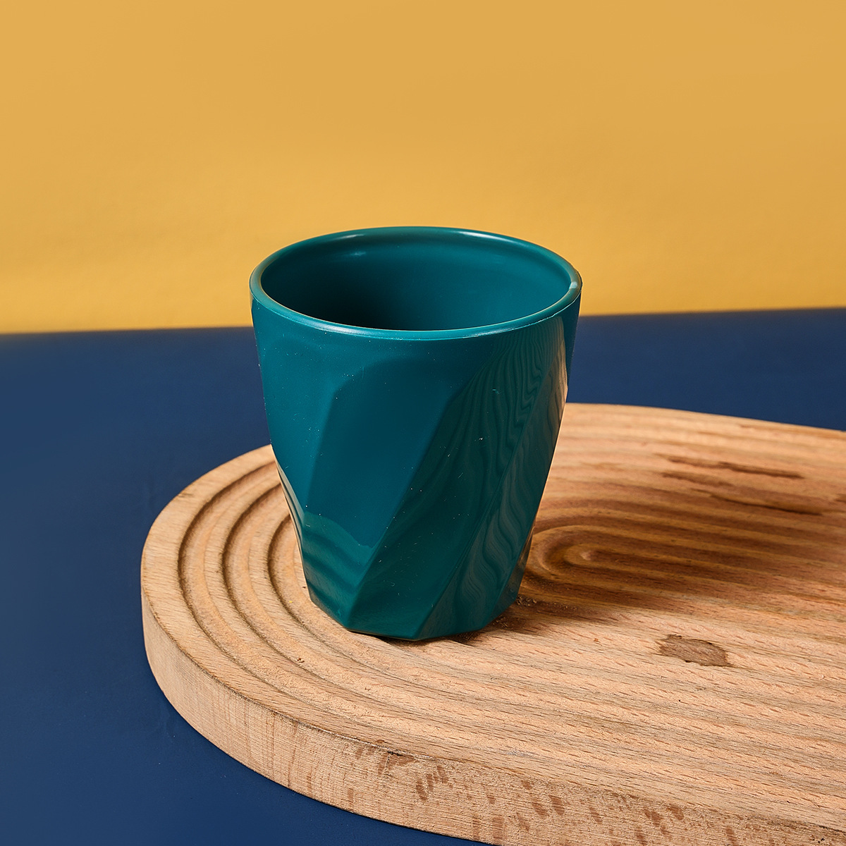 Verde oscuro