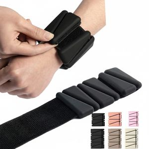 Accessori Pilates Personalizzabili: Pesi da 1LB, 2LB, 4LB per Polsi e Caviglie, Braccialetti in Silicone Regolabili - Product Image 1