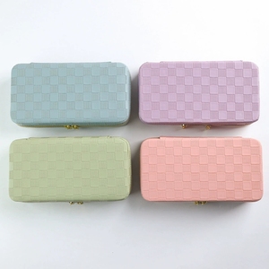 Étui de rangement rectangulaire pour bijoux EVERWIN avec miroir, fermeture éclair, sac de transport élégant pour bagues, boucles d'oreilles, colliers - Product Image 5