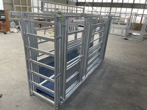 Hoogwaardig Zwaar Vee Crush <span class=keywords><strong>Modern</strong></span> Weegschaal Nieuwe Staat Koolstofstaal Veeteelt Apparatuur Boerderij Squeeze - Product Image 6