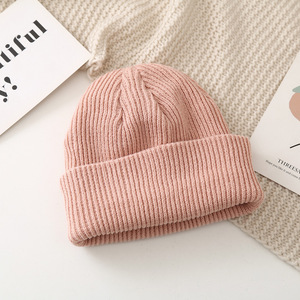 Vente en gros Chapeau en laine chaud d'automne et d'hiver pour femmes Chapeau tricoté épais pour hommes Chapeau simple en peau de melon - Product Image 5