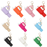 10 Pièces Mini Porte-clés 3D en Forme de Tasse, Breloques en Plastique pour Gobelets Stanley, Idéales pour Rouge à Lèvres, Baume à Lèvres, Porte-clés de Sac à Dos