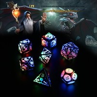 Nouveaux dés lumineux LED rechargeables en ABS pour Dungeons & Dragons avec emballage en boîte colorée, ensemble de dés à motifs DND