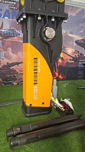 Soosan SQ120 Hydraulic Breaker MAIN BODY PRODUCT DIRECT FACTORY SUPPLY ONE YEAR WARRANTY STANDARD FEATURES INCLUSIVE - Product Image 1