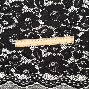 Tela de encaje de nailon negro ecológico de punto para ropa y decoración de prendas con patrón floral - Product Image 3