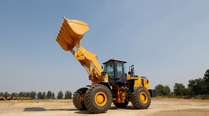 Chine SEM656D SEM655D Mini tracteur à roues de 5 tonnes avec godet <span class=keywords><strong>GP</strong></span> - Product Image 6