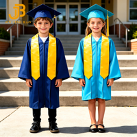 Ensemble de tenue de remise de diplôme personnalisé pour enfants avec toge, toque et pompon en polyester unisexe, étole dorée, logos brodés et imprimés