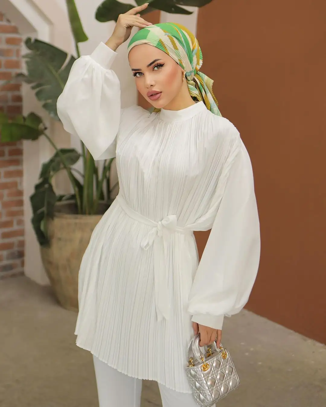 2024 ABAYA Modern Fashion wanita Muslim lipit setelan pelangsing