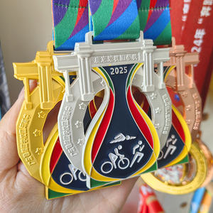 Bán buôn tùy chỉnh Hợp kim kẽm 3D Marathon chạy medasl thể thao kim loại Triathlon bóng đá chạy Huy chương với Ribbon - Product Image 4
