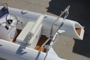 Barco de pesca de lujo RIB-330 totalmente equipado con material de fibra de vidrio de PVC o Hypalon - Product Image 6