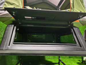 Techo Rígido Retráctil Eléctrico de Acero al Manganeso Gladiator con Cierre Impermeable Enrollable/Plegable para Camionetas Ford F150 - Product Image 4
