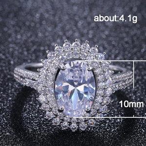 Anello elegante da donna con design scintillante intarsiato, gioielli versatili e alla moda per tutti i giorni - Product Image 5