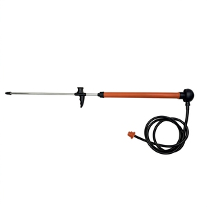 Pompa Manuale Portatile a Spruzzo con Asta Lunga per Irrigazione Piante, Pulizia e Lavaggio Auto - Product Image 1