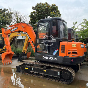 À vendre en stock : Excavatrice Doosan DX60E DH60BC d'occasion de Corée, excellente performance, modèles DH60-7 DX60E-9C DX55 6 tonnes - Product Image 1