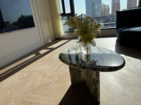 Table Basse Ovale Moderne en Marbre Calacatta Violet Naturel, Écologique, Durable, Unique, avec Veinage Violet et Noir, pour Salon