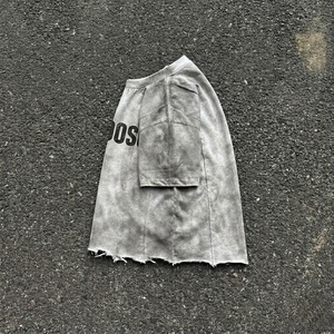 เสื้อยืดโอเวอร์ไซส์ทรงครอปสีเทาแบบไท-ได สำหรับผู้ชาย แขนสั้น คอกลม สไตล์สตรีท ผ้าเจอร์ซีย์ถักจากผ้าฝ้าย พร้อมโลโก้สั่งทำด้านหน้า - Product Image 2