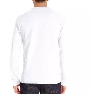 เสื้อยืดแขนยาวคอเฮนลีย์สีพื้นสำหรับผู้ชาย ระบายอากาศได้ดี แห้งเร็ว เหมาะสำหรับออกกำลังกายกลางแจ้ง วิ่ง และสวมใส่ลำลอง - Product Image 4