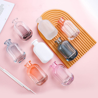 Vente en gros 150ml Bâtons de roseau en rotin Diffuseur de parfum de maison Diffuseur de roseau givré vide Bouteille en verre avec couvercle