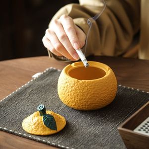 Cendrier de maison Ugly Orange en résine avec couvercle, design créatif et épuré, pour décoration de salon, table basse, anti-étincelles, esthétique raffinée, bureau - Product Image 4