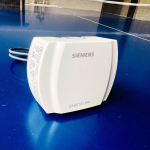 Sensores de Temperatura de Plástico QAM2161.040, Sensor de Ducto de Alta Sensibilidad para Sistemas HVAC, Uso en Hospitales y Escuelas - Product Image 4