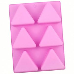 Moule en silicone réutilisable sans BPA, écologique, à 6 cavités triangulaires, pour savon, bougie, gâteau, pudding, OEM/ODM - Product Image 3