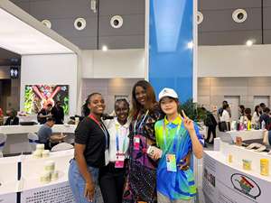 Medium Women's Eco-Friendly African Print Short Dashiki Fiber Leather Logo Turnlock Magnet <b>Pin</b> Rivet Zip D-Ring <b>Clothes</b> - Product Image 3