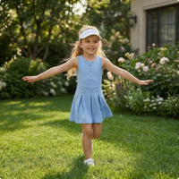 Vestido deportivo de verano para niñas, de tela de yoga, sin mangas, con falda plisada, pantalones cortos incorporados y media cremallera, ideal para danza y clases de gimnasia. Venta al por mayor.