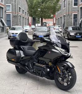 Honda Gold Wing GL1800 de Doccasion |   Motocicleta de Lujo con Motor de Seis Cilindros en Línea de 1800cc, a Gasolina, con Sistema de Audio, Honda Gold Wing GL1800 1800 - Product Image 2