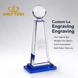 Maßgefertigter Kristall-Trophäenball mit Blanko-Oval-Floralmuster, Blumenstil-Auszeichnung, Saphirblauer Basis, Lasergraviertes Logo, Name, Geschäft - Product Image 6