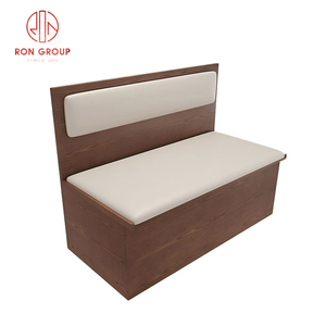 Ensemble de mobilier de restaurant commercial moderne, tables carrées en bois brun foncé, pieds en métal, chaises en cuir beige, banquette, durable pour café - Product Image 6