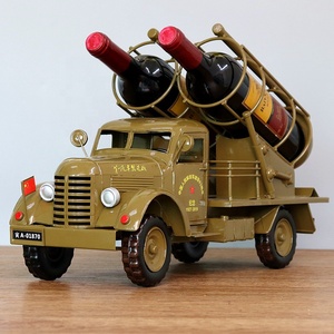 Porte-bouteilles de vin en métal artisanal rétro en tôle de fer, modèle de véhicule <span class=keywords><strong>militaire</strong></span>, porte-bouteilles de vin de voiture, artisanat en métal - Product Image 6