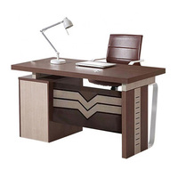 Bureau d'ordinateur simple pour le travail ou l'étude, table de direction en bois moderne, bureau et chaises, mobilier de poste de travail