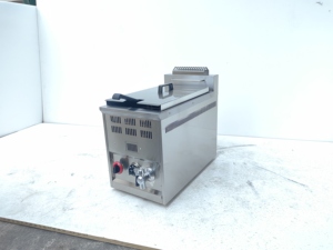 <span class=keywords><strong>Precio</strong></span> barato <span class=keywords><strong>de</strong></span> fábrica nueva freidora comercial sartén antiadherente, freidora profunda <span class=keywords><strong>de</strong></span> gas <span class=keywords><strong>de</strong></span> acero inoxidable 8L con cesta - Product Image 4