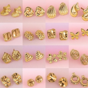 Pendientes Cuadrados de Acero Inoxidable con Baño de Oro de 18K, Geométricos, Modernos, Hipoalergénicos, Resistentes al Deslustre, Impermeables, para Uso Diario de Mujeres - Product Image 1