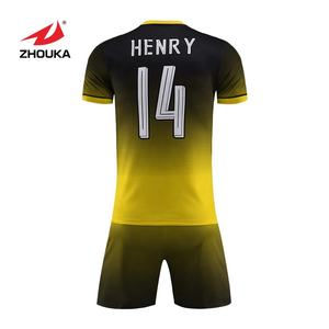 Maßgeschneiderte Hochwertige Günstige Damen-Fußballuniform Modisches Fußballtrikot-Design - Product Image 2
