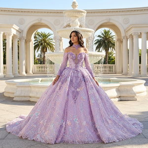 Robe de bal Quinceanera en tulle avec perles lilas brillantes 8522, avec nœud - Product Image 1