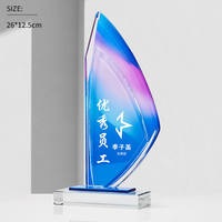 Vente en gros 2024 nouveau design plaque trophée en forme de bateau à voile trophée de plaque en cristal personnalisé personnalisé pour souvenir