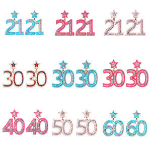 أقراط متدلية حفلات عيد ميلاد السنة الثلاثين للنساء أقراط أعياد الميلاد مرصعة بحجر الراين منقوش عليها أرقام <span class=keywords><strong>21</strong></span> و30 و40 و50 و60 - Product Image 2