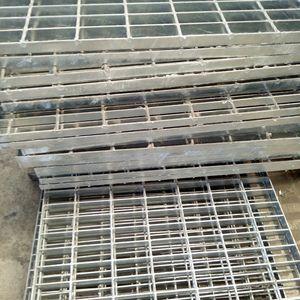 Grille en acier galvanisé à chaud, acier inoxydable, acier au carbone, qualité industrielle robuste, 32x5mm, antidérapante, pour usine - Product Image 3