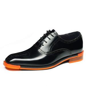 Zapatos de Vestir de Cuero Patentado Británico para Hombre, Talla Grande, Punta en Pico, Formales, Casuales, Ideales para Novios y Bodas - Product Image 1