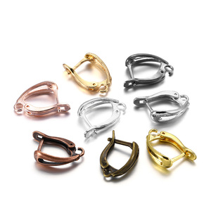 Accessoires de bijoux DIY : Crochets français à ressort, attaches en laiton en forme de U pour la création de bijoux - Product Image 1