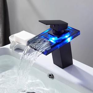 Grifo de Lavabo Monomando de un Solo Orificio con Iluminación LED y Válvula de Cerámica para Lavabo de Encimera - Product Image 2