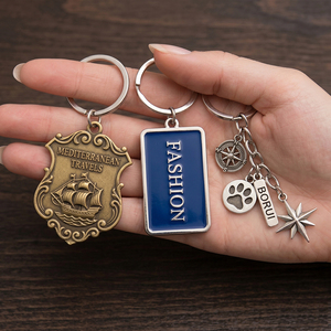 Llavero de Aleación de Zinc con Logotipo Personalizado del Martillo de <span class=keywords><strong>Thor</strong></span>, Inspirado en los Héroes de <span class=keywords><strong>Hulk</strong></span> <span class=keywords><strong>y</strong></span> los Vengadores, Regalo Duradero - Product Image 6