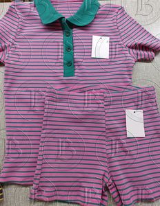 Conjunto de Ropa Informal para Mujer, Atuendo Festivo Bonito, Algodón Elástico, Botones de Color en Contraste, Polo a Rayas y Pantalones Cortos - Product Image 3