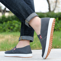 Chaussures pour hommes très vendues, nouvelle collection printemps, respirantes, à talon bas, en toile, style Old Beijing, décontractées, en TPR, livraison directe