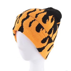 Nouveauté 2026 Bonnet en jacquard Y2K Motif flamme Bonnet en tricot jacquard unisexe Bonnet chaud tendance polyvalent pour tous les jours - Product Image 3