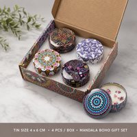 Bougie en boîte métallique imprimée Mandala Bohème, lot de 4, coffret cadeau, violet, bleu, rouge, jaune, motif Paisley, pot en métal, cire blanche, plateau à pétales séchés