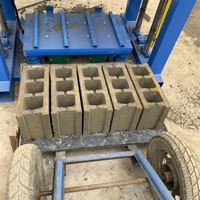 Chine Offre Spéciale Kaidong machine à blocs creux à faible coût Machines de fabrication de briques en béton idées commerciales avec un petit investissement 2022