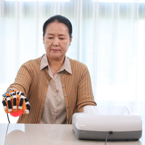 Guantes Robóticos <span class=keywords><strong>de</strong></span> Fisioterapia, Fortalecedor <span class=keywords><strong>de</strong></span> Dedos, Máquina <span class=keywords><strong>de</strong></span> Masaje, Entrenador <span class=keywords><strong>de</strong></span> Recuperación <span class=keywords><strong>de</strong></span> Manos para Rehabilitación <span class=keywords><strong>de</strong></span> Manos Después <span class=keywords><strong>de</strong></span> un Derrame Cerebral - Product Image 5