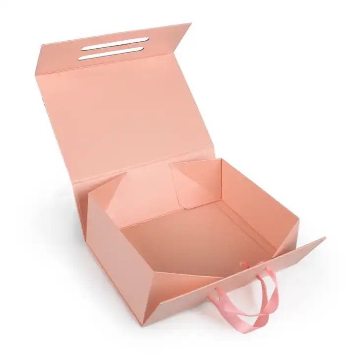 Magnetic box with ribbon handle